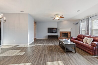 2013 Belmont Park Dr, Denton, TX 76210 - photo 6
