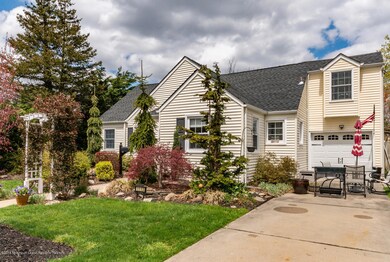 1113 Bendermere Ave Wanamassa-large-033-