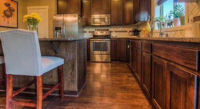 Hardwood Floowing