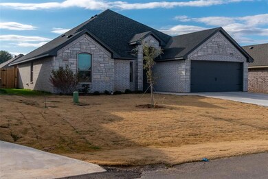 3308 Arrow Creek Dr, Granbury, TX 76049 - photo 2