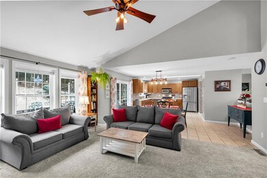 2431 Point Phillips Rd, Kunkletown, PA 18058 - photo 7