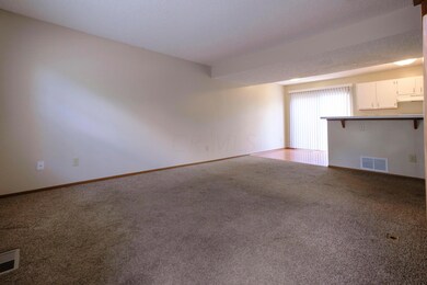 4925 Singleton Drive_0004