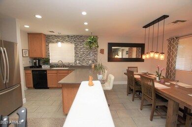 Kitchen / Dining