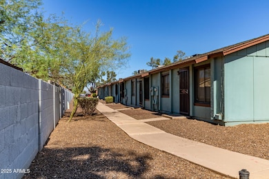 05 - Exterior