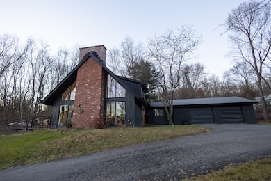 4 Moss Ln, Wolcott, CT 06716 - photo 5