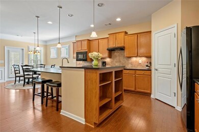 2904 Goldfinch Cir, Marietta, GA 30066 - photo 3