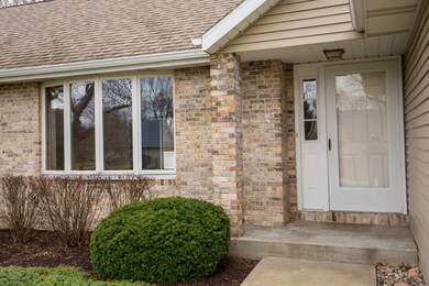 57182 Sequoia Dr, Goshen, IN 46528 - photo 2