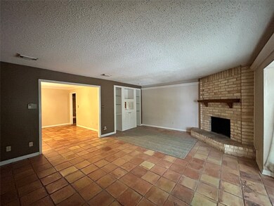 3205 Sycamore Ave, Bay City, TX 77414 - photo 2