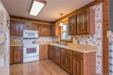 70 River Edge Dr, Burnsville, NC 28714 - photo 4