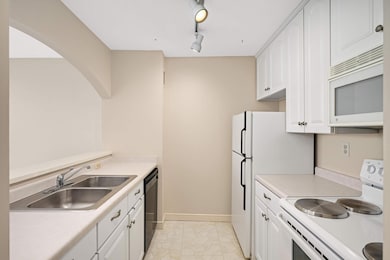 1181 Edgcumbe Rd unit 413, Saint Paul, MN 55105 - photo 7