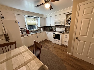 1637 State Route 981, Ruffs Dale, PA 15679 - photo 3