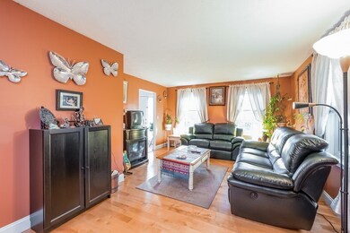 216 Poplar St, Manchester, NH 03104 - photo 5