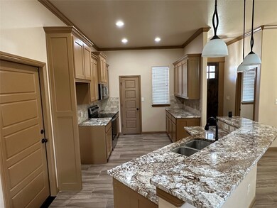 3208 Arrow Creek Dr, Granbury, TX 76049 - photo 3