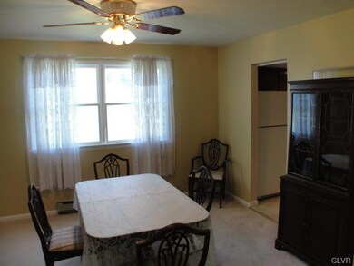 2434 E Scenic Dr, Bath, PA 18014 - photo 5