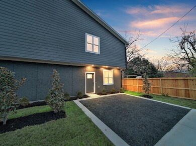 7414 Mount St, Houston, TX 77088 - photo 2