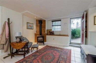 23 Harris St unit 2, Marblehead, MA 01945 - photo 2