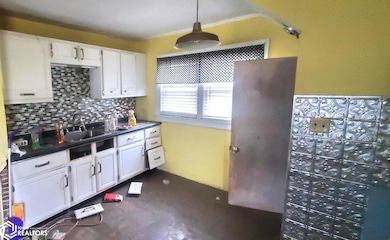 702 N Cherry St, Creston, IA 50801 - photo 4