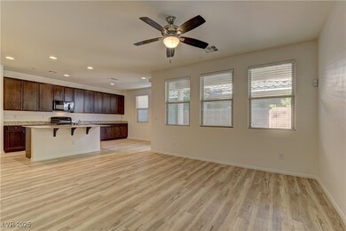 10156 Ruggles Mansion Ave, Las Vegas, NV 89166 - photo 3
