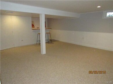 725 N Main St, Allentown, PA 18104 - photo 7