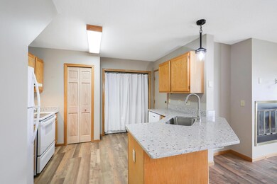 3562 131st Ln NW unit 22, Coon Rapids, MN 55448 - photo 5