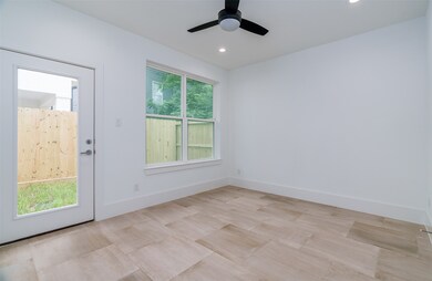 4214 Schuler St unit A, Houston, TX 77007 - photo 6
