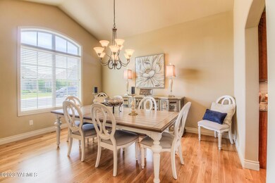 Formal Dining