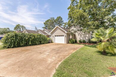 102 Rolling Woods Cir, Warner Robins, GA 31088 - photo 4