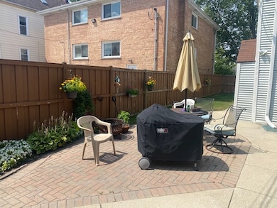 unlisted-address, Forest Park, IL 60130 - photo 5