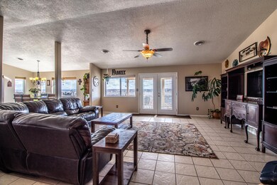 4800 Hilltop Ct, Farmington, NM 87402 - photo 4