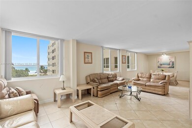 Carriage Club North unit 425, Miami Beach, FL 33140 - photo 2