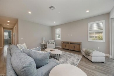 2560 Seychelles Dr unit 1005, Naples, FL 34112 - photo 4