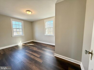 4245 Valley Rd unit 1, Drexel Hill, PA 19026 - photo 4