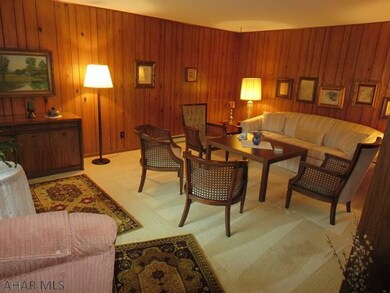 536 E Watson St, Bedford, PA 15522 - photo 4