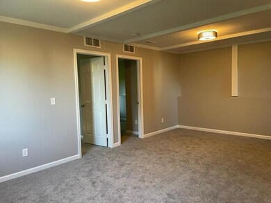 4647 Torrington Dr SE - Family Room