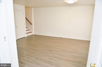 8326 Green Heron Way unit 48, Lorton, VA 22079 - photo 3