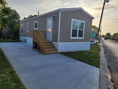 6 Forest Ln unit 6F, Largo, FL 33773 - photo 2