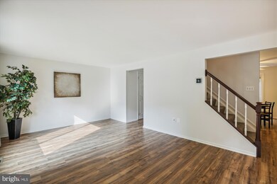 14414 Pebble Hill Ln, North Potomac, MD 20878 - photo 2