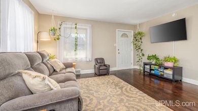 1300 W B St, Iron Mountain, MI 49801 - photo 2