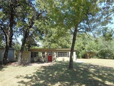 Nice wooded lot, workshop on slab with electricity