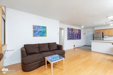 05-Living Room 20210622-DW-9981