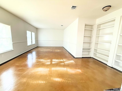 600 Bella Vista Cir, Kyle, TX 78640 - photo 4