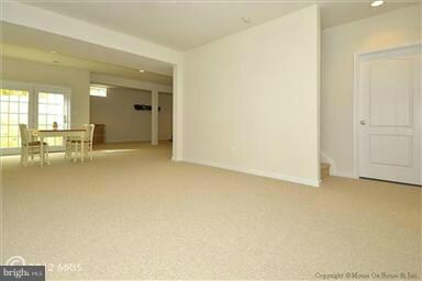 42313 Magistrate Ct, Chantilly, VA 20152 - photo 4