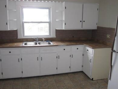 319 Highland View Dr, Knoxville, TN 37920 - photo 7