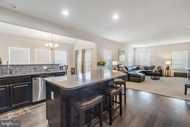 11896 Sidd Finch St, Waldorf, MD 20602 - photo 4