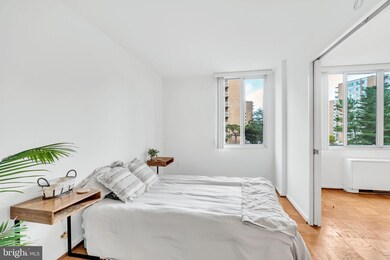 Van Ness East unit 843, Washington, DC 20008 - photo 4