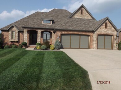 1414 N Rich Hill Cir, Nixa, MO 65714 - photo 2