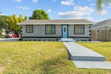 513 5th St S, Dundee, FL 33838 - photo 4