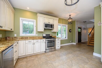 72 N Wolfeboro Rd, Wolfeboro, NH 03894 - photo 3