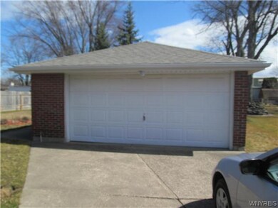 1301 Moll St, North Tonawanda, NY 14120 - photo 3