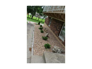 Beautiful landscaping to welcome your guests!